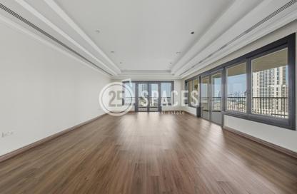 Apartment - 3 Bedrooms - 5 Bathrooms for sale in West Porto Drive - Porto Arabia - The Pearl Island - Doha