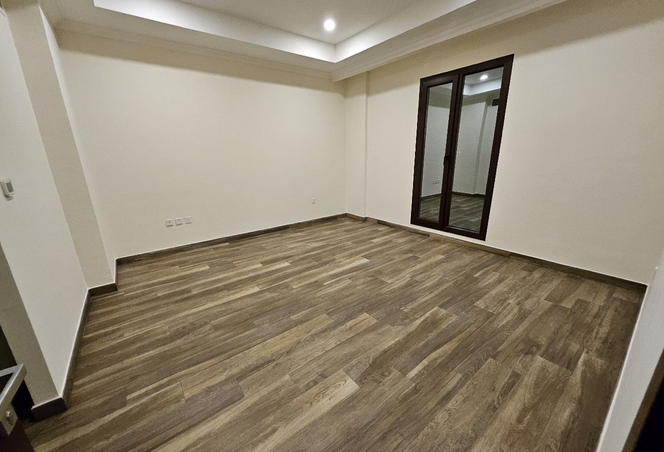 BRAND NEW 1BEDROOM SEMI FURNISHED WITH BALCONY thumbnail 6