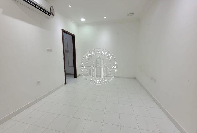 57410399 - Property Image 2