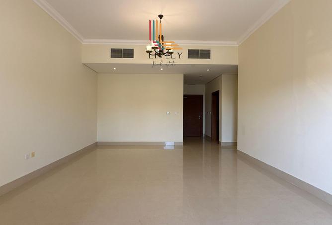 1003864 - Property Image 2