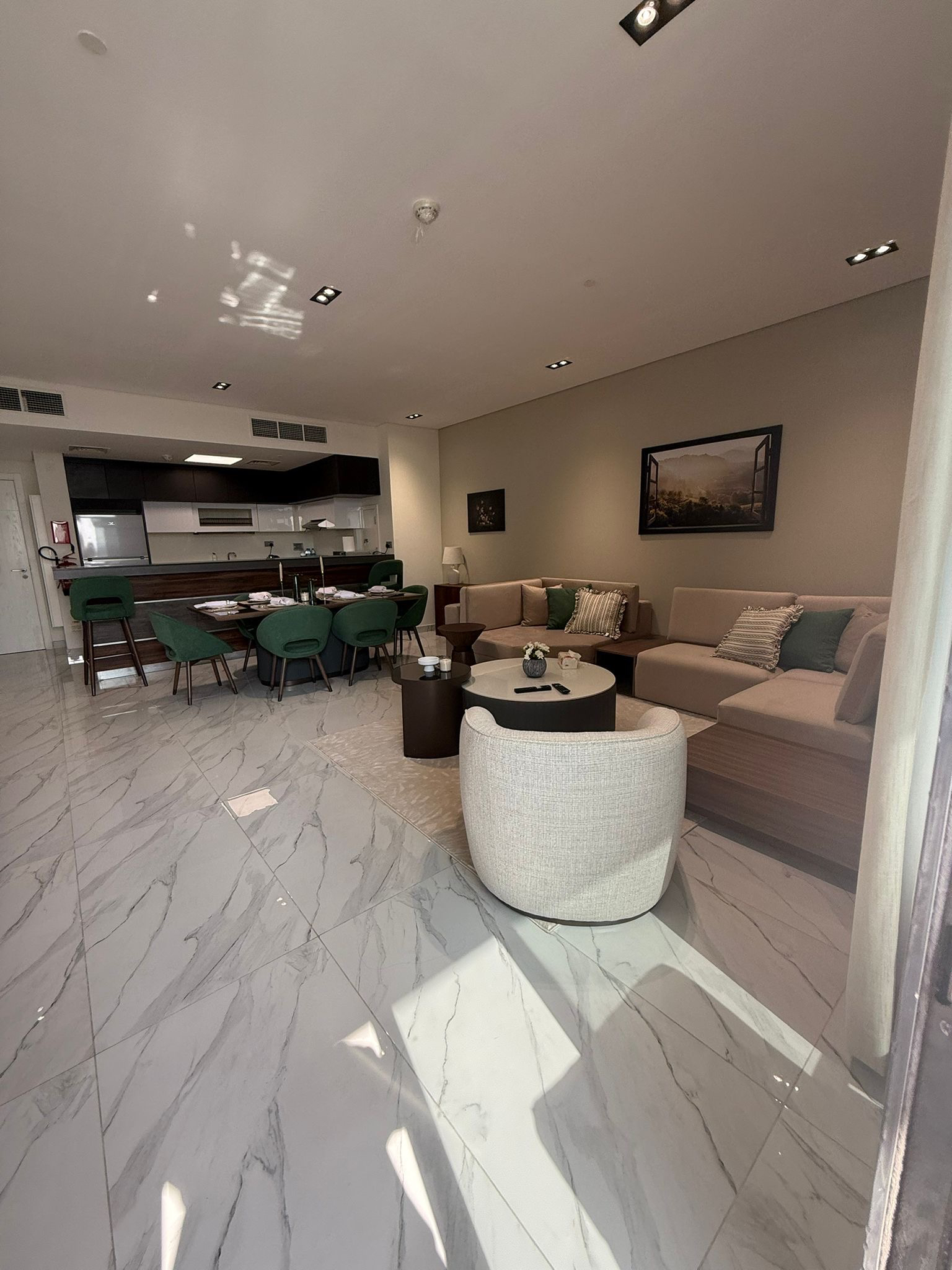 LUXURY 2BHK BRAND NEW FF WITH BALCONY APARTMENT thumbnail 11