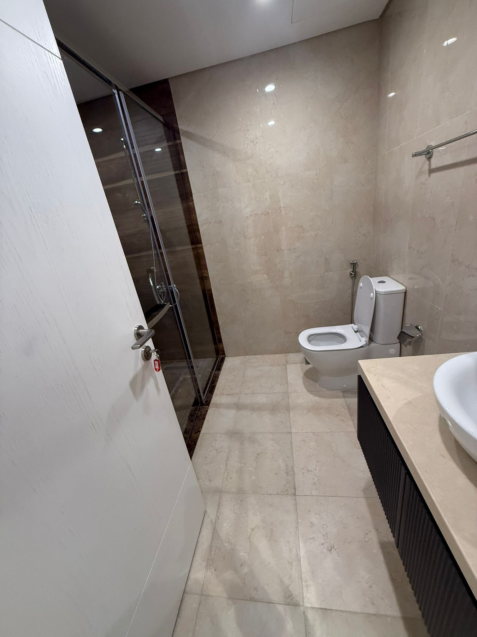 LUXURY 2BHK BRAND NEW FF WITH BALCONY APARTMENT thumbnail 14