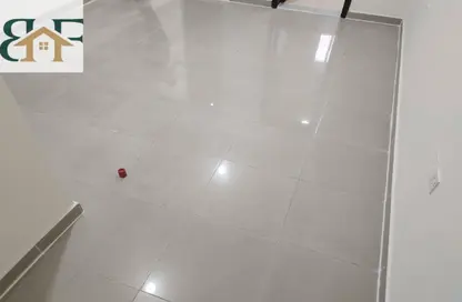 شقة - 1 حمام للايجار في شارع المطار القديم - طريق المطار القديم - الدوحة