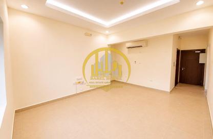 Apartment - 2 - 2 for rent in Bin Omran - Fereej Bin Omran - Doha