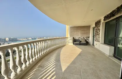 Apartment - 3 Bedrooms - 4 Bathrooms for rent in West Porto Drive - Porto Arabia - The Pearl Island - Doha