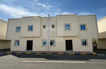 Villa - 6 Bedrooms - 6 Bathrooms for rent in Al Kheesa - Al Kheesa - Umm Salal Mohammed