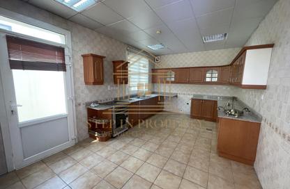Villa - 3 - 3 for rent in Souk Rawda 1 - Al Nasr - Doha
