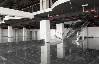 Show Room - Studio - 2 Bathrooms for rent in The Commercial Avenue - Umm Al Seneem - Doha