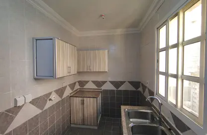 Apartment - 3 Bedrooms - 3 Bathrooms for rent in Al Aziziyah - Al Aziziyah - Doha