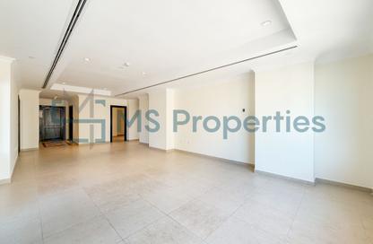 Apartment - 1 Bedroom - 2 Bathrooms for rent in West Porto Drive - Porto Arabia - The Pearl Island - Doha