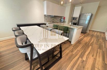 Apartment - 2 Bedrooms - 3 Bathrooms for rent in Floresta Gardens - Floresta Gardens - The Pearl Island - Doha