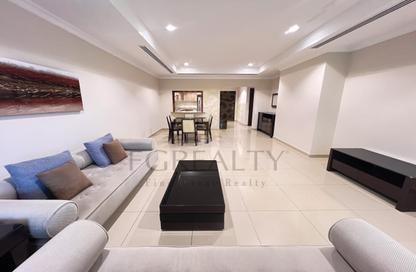 Apartment - 2 Bedrooms - 2 Bathrooms for rent in West Porto Drive - Porto Arabia - The Pearl Island - Doha