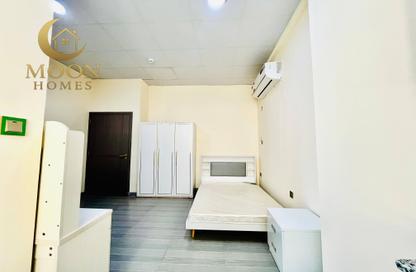 Apartment - Studio - 1 Bathroom for rent in Umm Ghwailina Comm - Umm Ghuwalina - Umm Ghuwailina - Doha