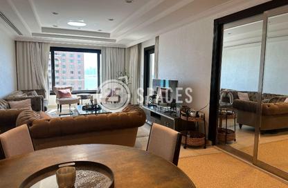 Apartment - 2 Bedrooms - 3 Bathrooms for rent in West Porto Drive - Porto Arabia - The Pearl Island - Doha