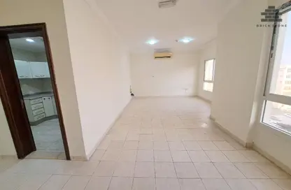 Apartment - 2 Bedrooms - 2 Bathrooms for rent in Al Jazeera Street - Fereej Bin Mahmoud North - Fereej Bin Mahmoud - Doha