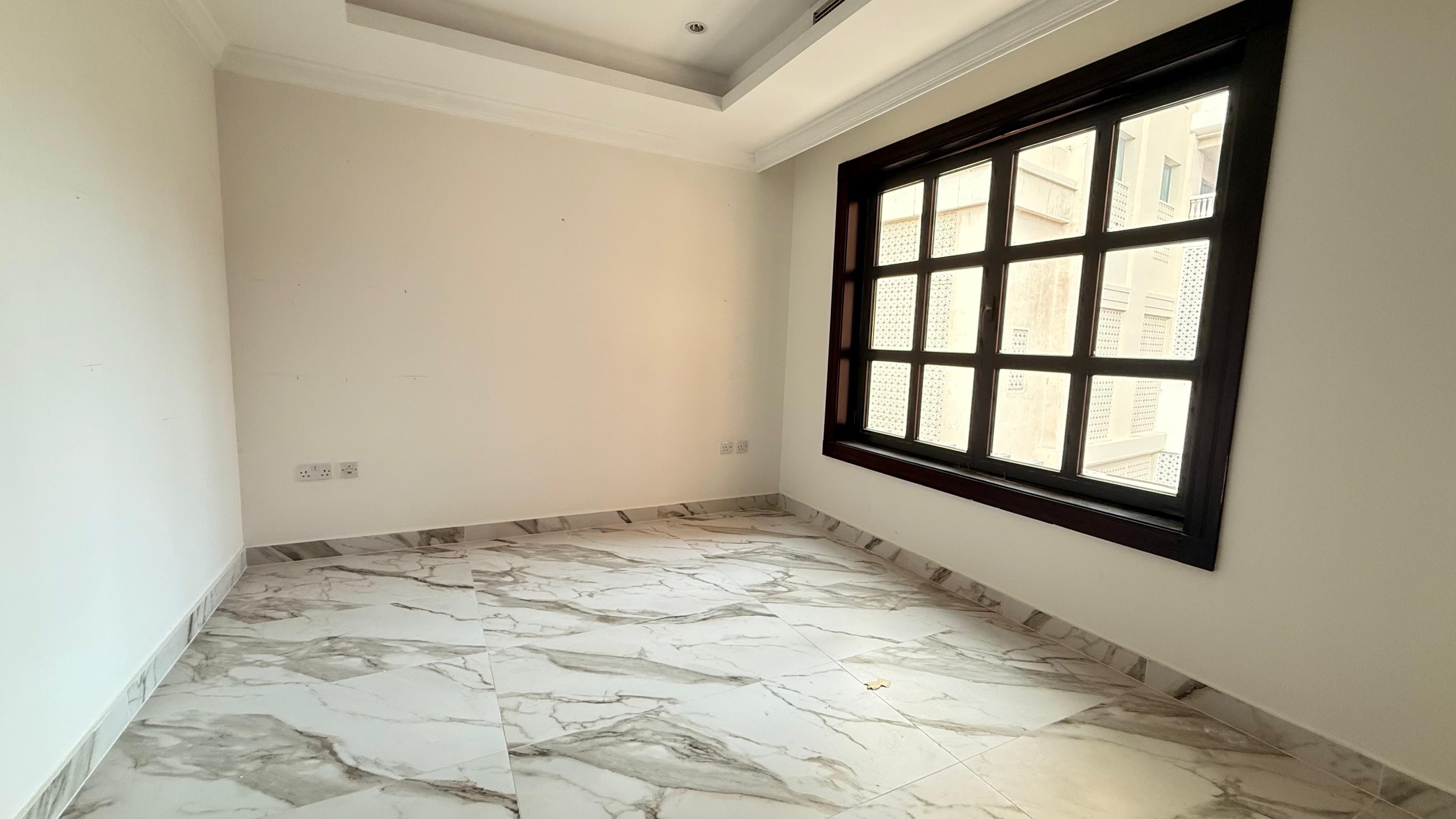 Luxury 4BHK+Maid Flat with Spacious Interior thumbnail 18