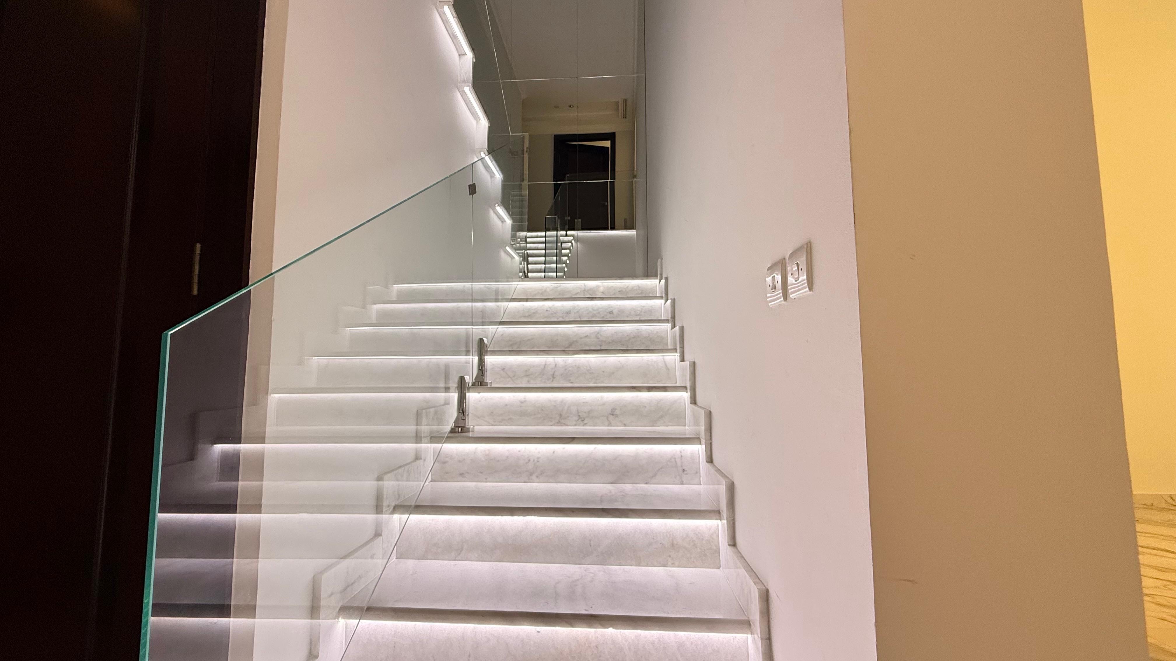 Luxury 4BHK+Maid Flat with Spacious Interior thumbnail 6