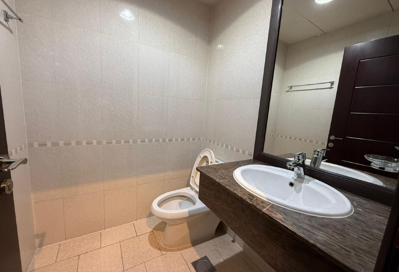 Fully Furnished 1BHK Apartment with Large Balcony thumbnail 4