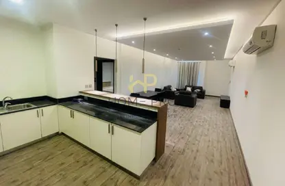 شقة - غرفة نوم - 2 حمامات للايجار في شارع المطار القديم - طريق المطار القديم - الدوحة