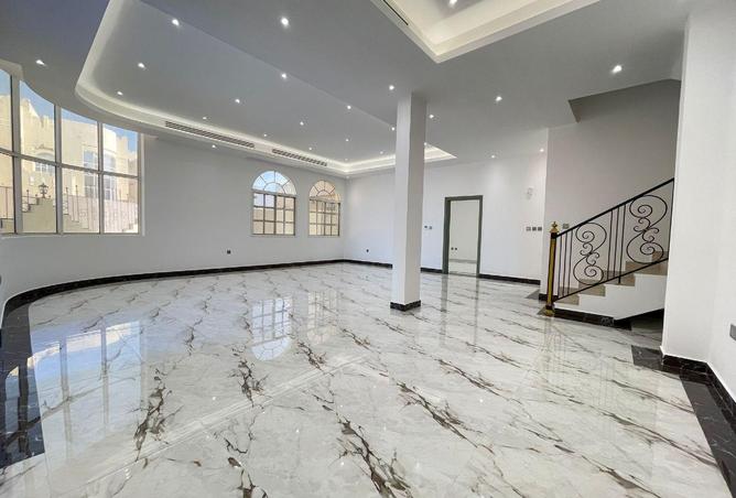 1021083 - Property Image 3