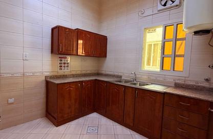 Apartment - 2 Bedrooms - 2 Bathrooms for rent in Al Sadd - Doha