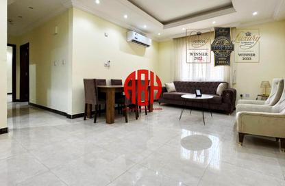 Apartment - 2 Bedrooms - 3 Bathrooms for rent in Asim Bin Omar Street - Al Mansoura - Doha