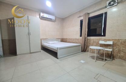 Apartment - Studio - 1 Bathroom for rent in Umm Ghwailina Comm - Umm Ghuwalina - Umm Ghuwailina - Doha