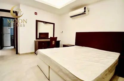 Apartment - 1 Bedroom - 1 Bathroom for rent in Umm Ghuwailina 4 - Umm Ghuwailina - Doha