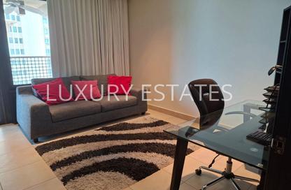Apartment - 2 Bedrooms - 3 Bathrooms for rent in Tower 7 (Ferrari Tower) - Porto Arabia - The Pearl Island - Doha