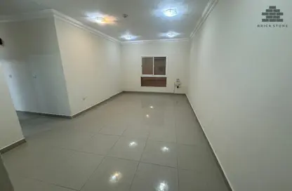 Apartment - 2 Bedrooms - 2 Bathrooms for rent in Thabit Bin Zaid Street - Al Mansoura - Doha