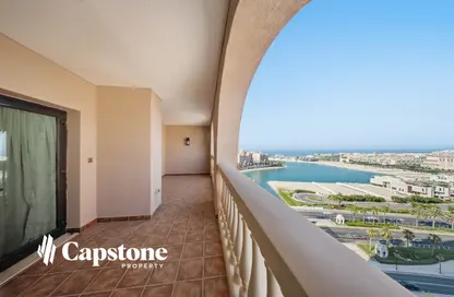 Apartment - 2 Bedrooms - 3 Bathrooms for rent in Marina Gate - Porto Arabia - The Pearl Island - Doha