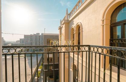 Apartment - 2 Bedrooms - 3 Bathrooms for sale in Lusail City - Lusail