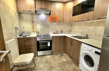 شقة - 2 غرف نوم - 3 حمامات للايجار في مبنى ريفان - الاركية سيتي - الوسيل