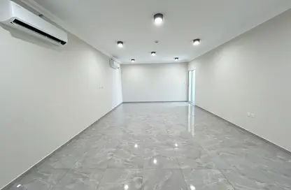 Apartment - 2 Bedrooms - 3 Bathrooms for rent in Musheireb Apartments - Musheireb - Doha