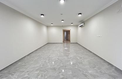 Apartment - 2 Bedrooms - 3 Bathrooms for rent in Musheireb Apartments - Musheireb - Doha Apartment - 2 Bedrooms - 3 Bathrooms for rent in Musheireb Apartments - Musheireb - Doha