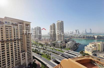 Apartment - 2 Bedrooms - 3 Bathrooms for rent in East Porto Drive - Porto Arabia - The Pearl Island - Doha