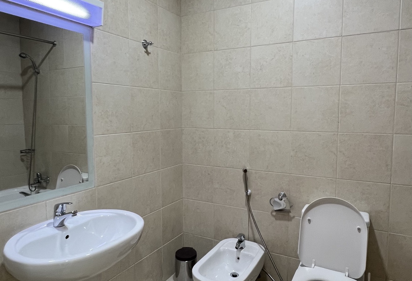 AMAZING 2BHK +MAID FULLY FURNISHED WITH SEA MARINA thumbnail 6