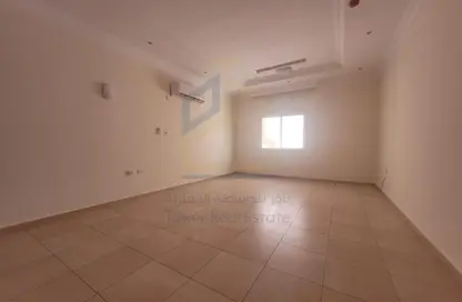 Apartment - 3 Bedrooms - 3 Bathrooms for rent in Madinat Khalifa South - Madinat Khalifa - Doha
