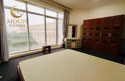 شقة - غرفة نوم - 1 حمام للايجار في ام غوالينا تجارية - ام غويلينا - أم غويلينا - الدوحة