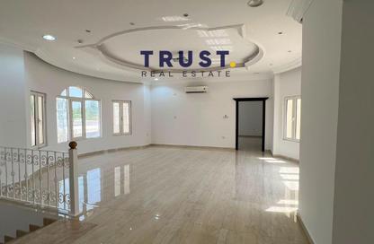 Villa - 7+ Bedrooms - 7+ Bathrooms for rent in Al Dafna - Al Dafna - Doha