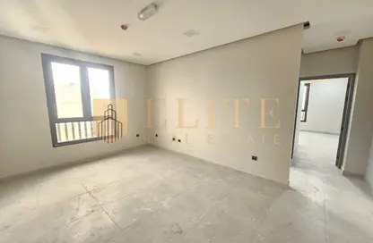 Apartment - 2 Bedrooms - 2 Bathrooms for rent in Al Khazin Street - Madinat Khalifa South - Madinat Khalifa - Doha