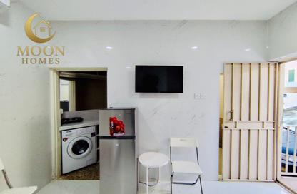 Apartment - Studio - 1 for rent in Umm Ghuwailina 4 - Umm Ghuwailina - Doha
