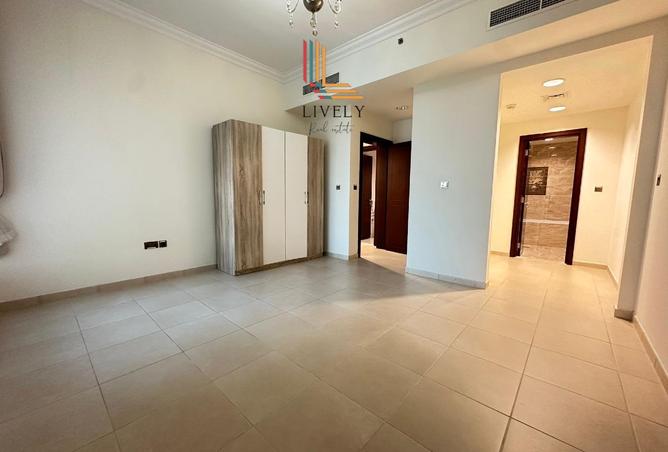 1004479 - Property Image 2