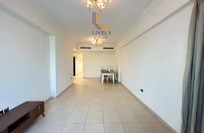 Apartment - 2 Bedrooms - 3 Bathrooms for rent in Lusail Marina Heights - Marina District - Lusail