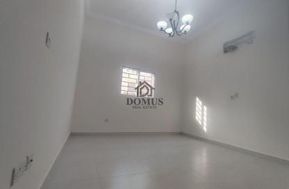Apartment - 2 Bedrooms - 3 Bathrooms for rent in Tadmur Street - Old Airport Road - Doha