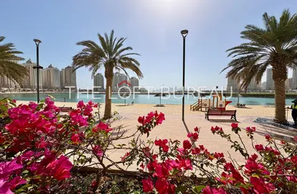 Townhouse - 1 Bedroom - 2 Bathrooms for rent in Viva Central - Viva Bahriyah - The Pearl Island - Doha