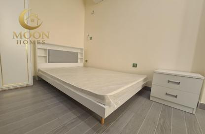 Apartment - Studio - 1 Bathroom for rent in Umm Ghwailina Comm - Umm Ghuwalina - Umm Ghuwailina - Doha