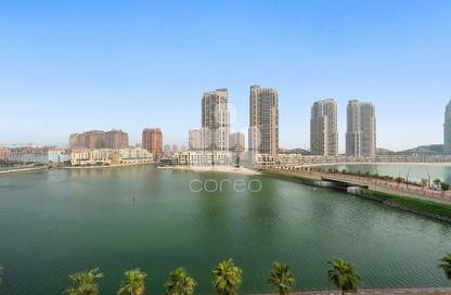 Apartment - 1 Bedroom - 2 Bathrooms for rent in Crystal Residence - Gewan Island - The Pearl Island - Doha