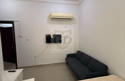 Apartment - Studio - 1 Bathroom for rent in Al Maamoura - Al Maamoura - Doha
