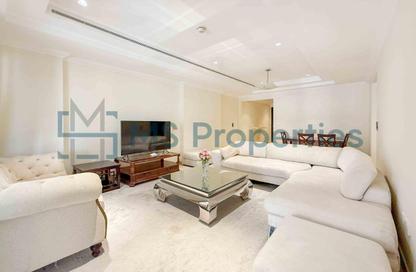 Apartment - 1 Bedroom - 2 Bathrooms for rent in West Porto Drive - Porto Arabia - The Pearl Island - Doha